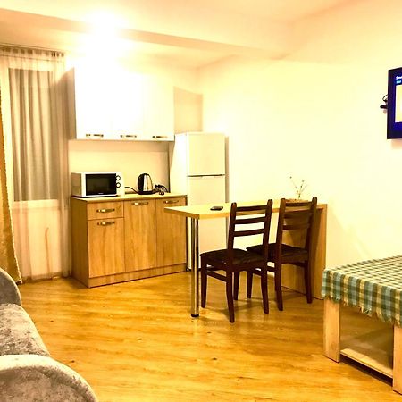 Zviad Guest House Borjomi Εξωτερικό φωτογραφία